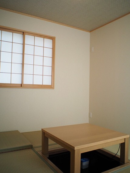 和室 和室 客間にもなる十分な広さの和室です