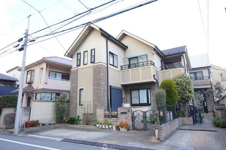 現況写真 周囲には背の高い建物がないので陽当たり良好です。
