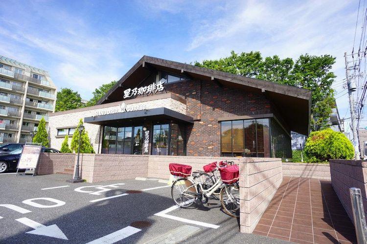 星乃珈琲店高井戸店 徒歩12分。