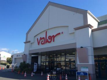スーパー バロー瑞穂店 ドラックストアが併設しており、日々のお買物に便利です。