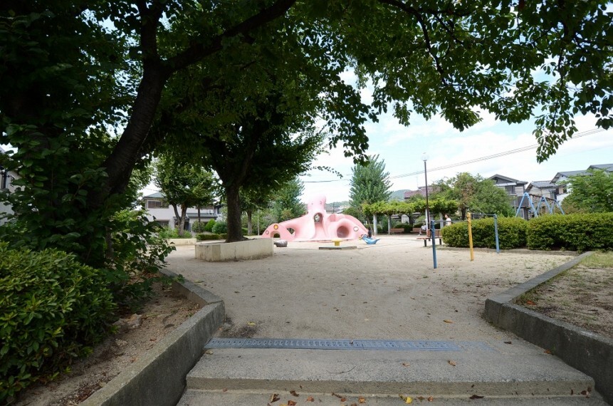 公園 【公園】鶴の荘公園まで357m