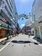 周辺の街並み アザレア通り商店街まで徒歩5分 グルメ、フード、ファッション、ビューティー、ヘルス、生活雑貨、エンタメ、サービス、その他様々な種類のお店がある人気の商店街です。