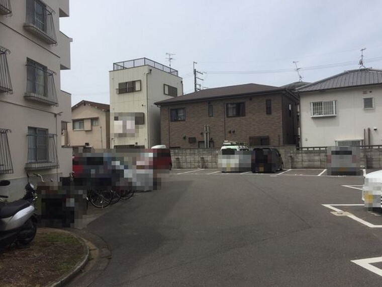 敷地内駐車場