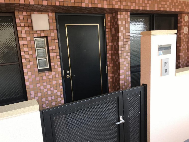 玄関 玄関
