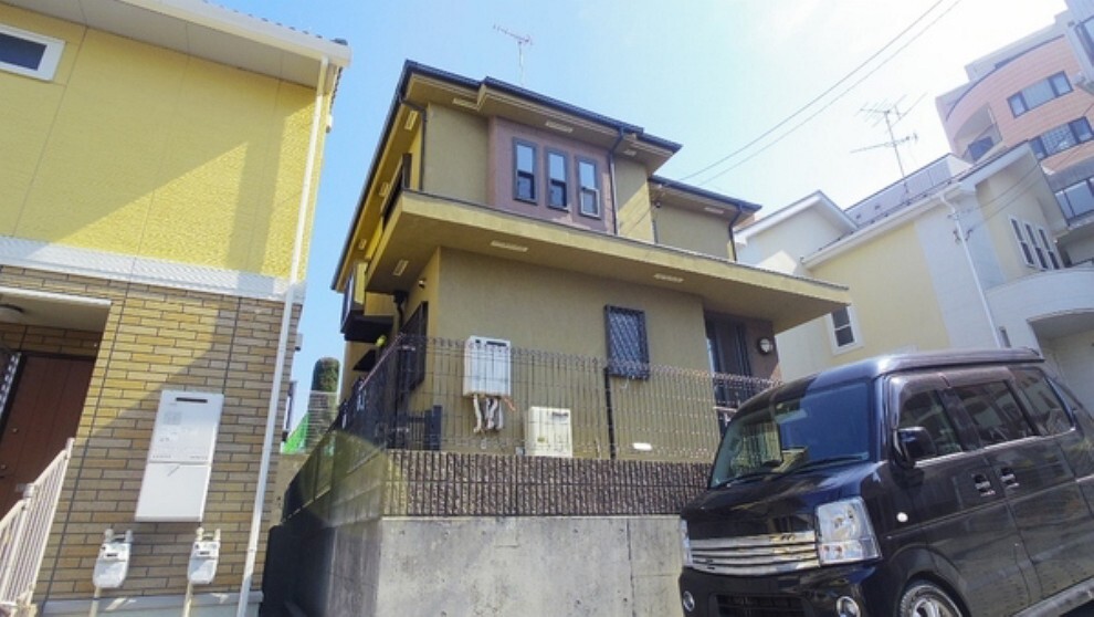 外観写真 2沿線利用可の便利な立地です。