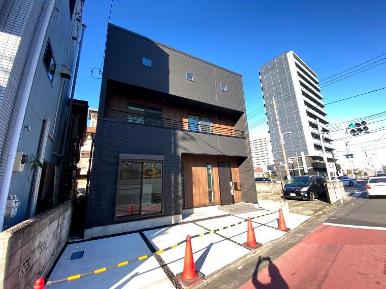 現況外観写真 いつでもお気軽に見学できる完成物件です
