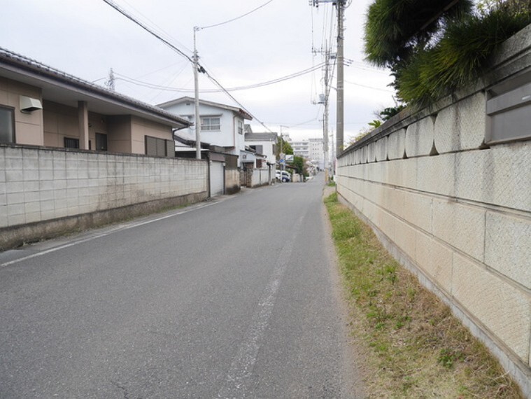 現況写真 前面道路です。