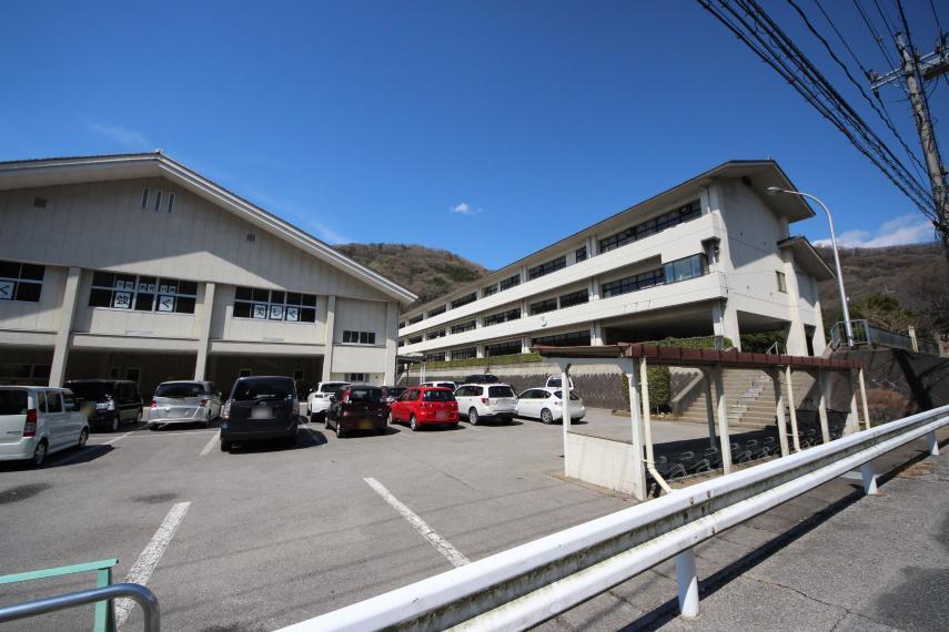 中学校 足利市立第一中学校