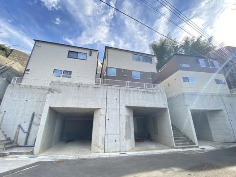 現況外観写真 閑静な住宅地にある新築分譲住宅です。
