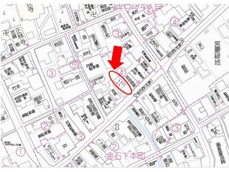 土地図面 【道案内】金沢信用金庫金石支店様の斜め向かい、時計うねだや様の向かいに位置しております。道路より少し奥まっているため、通り過ぎやすいのでご注意ください。