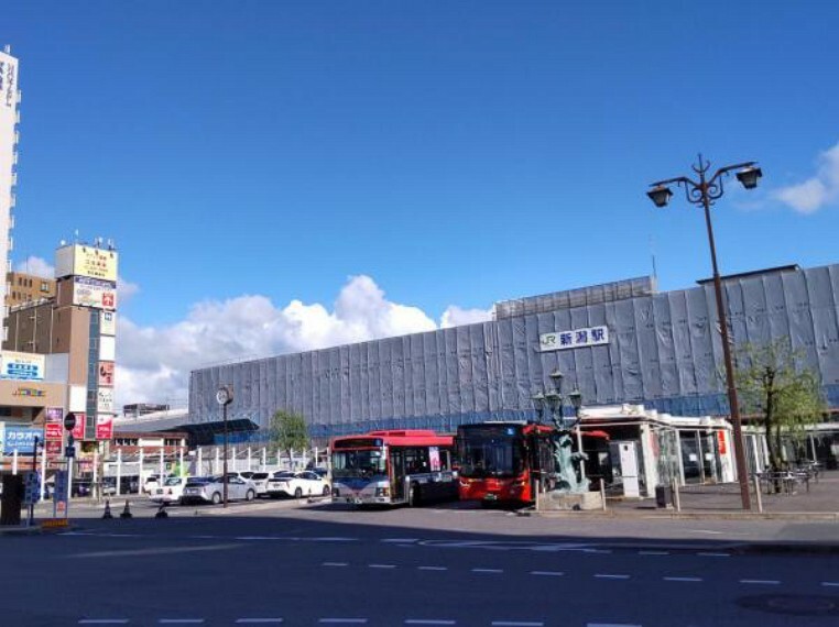 【周辺環境】新潟駅まで約2.1km（徒歩約27分）。古町エリアから万代エリアを散策する休日もよさそうですね。