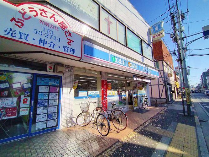 コンビニ ローソン吉祥寺北町店 徒歩4分。