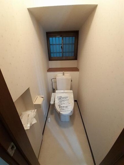 トイレ ホワイトのトイレは清潔感があって気持ちいいですね