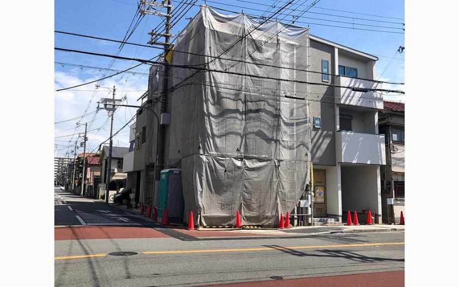 現況写真 前面道路写真■見通しの良い広々前面道路で、運転が苦手な方も楽々駐車できます。