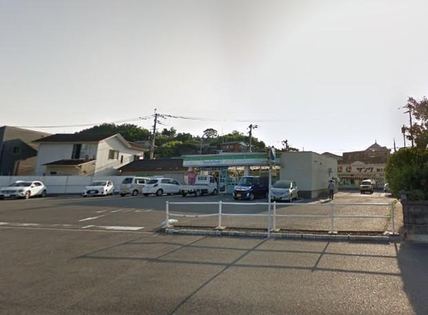 コンビニ ファミリーマート 小倉熊谷町店 福岡県北九州市小倉北区篠崎3丁目8番11号