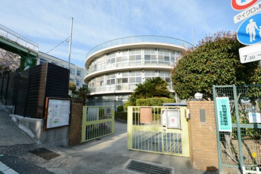 小学校 【小学校】神戸市立美野丘小学校まで821m