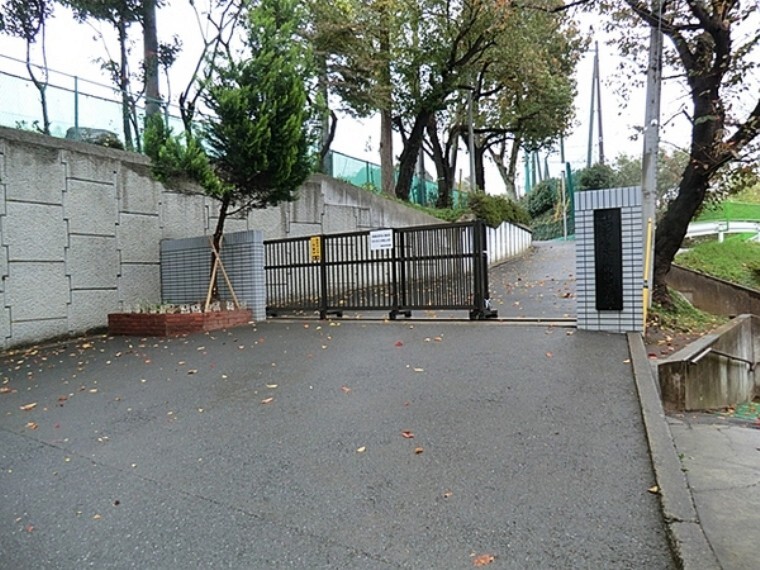 中学校 横浜市立都田中学校
