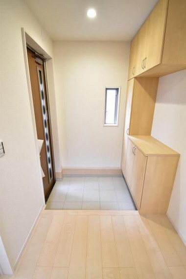 玄関 《玄関》人気のコの字型のシューズボックス