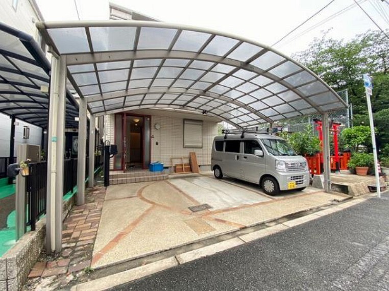駐車場 広々とした駐車場です