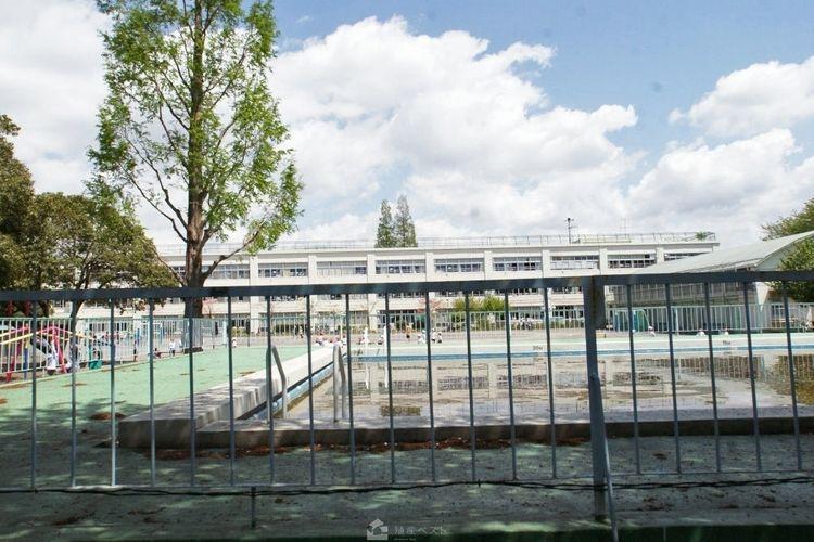 小学校 杉並区立高井戸第二小学校 徒歩12分。