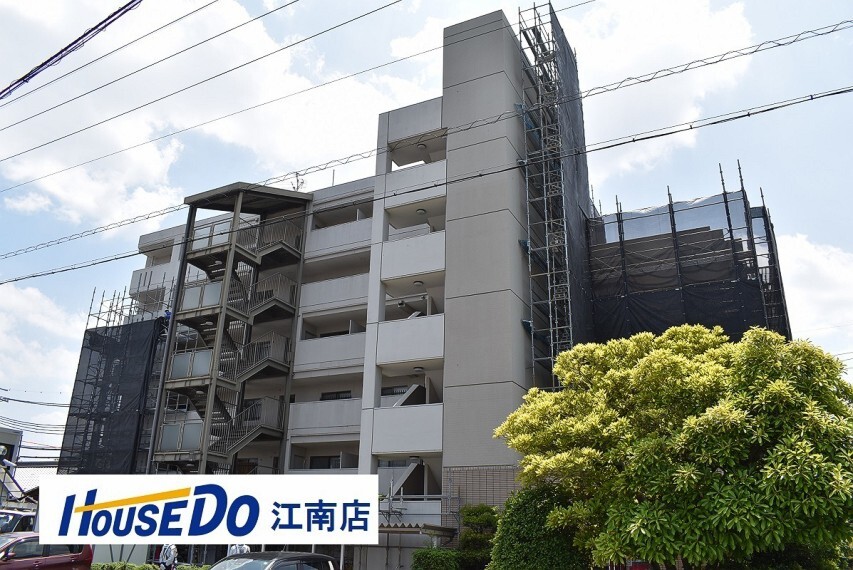 外観写真 2020年 大規模修繕工事中です。