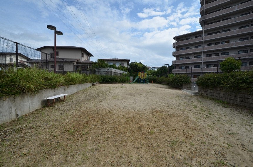 公園 【公園】東畦野2丁目公園まで815m