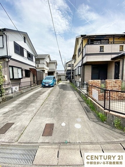 駐車場 駐車は敷地内に4台可能です(車種による)