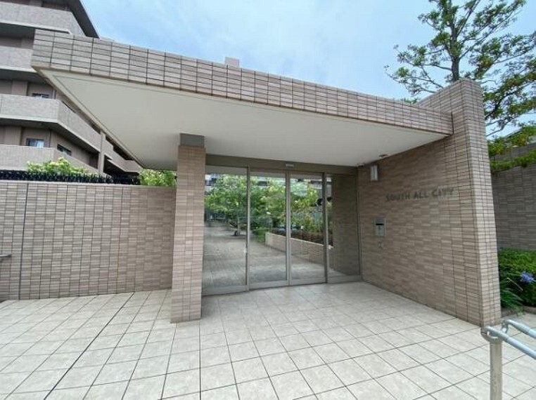 エントランス(外)