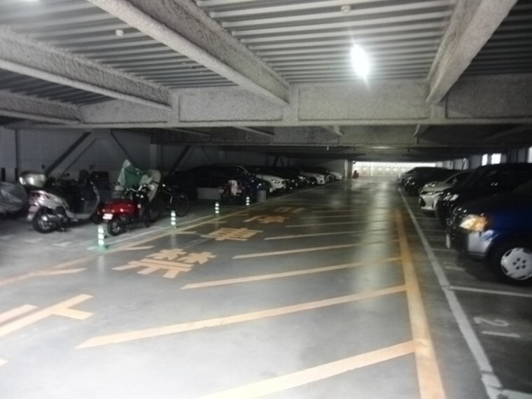 敷地内駐車場