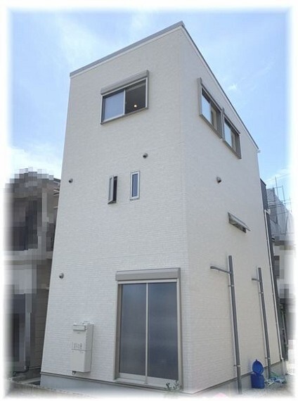 現況外観写真 スタイリッシュな外観はかっこいいですね