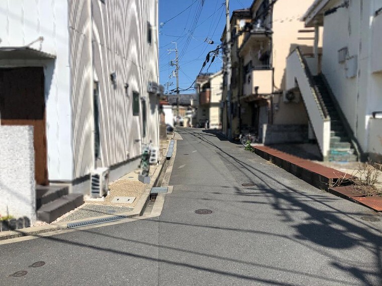 外観写真 前面道路