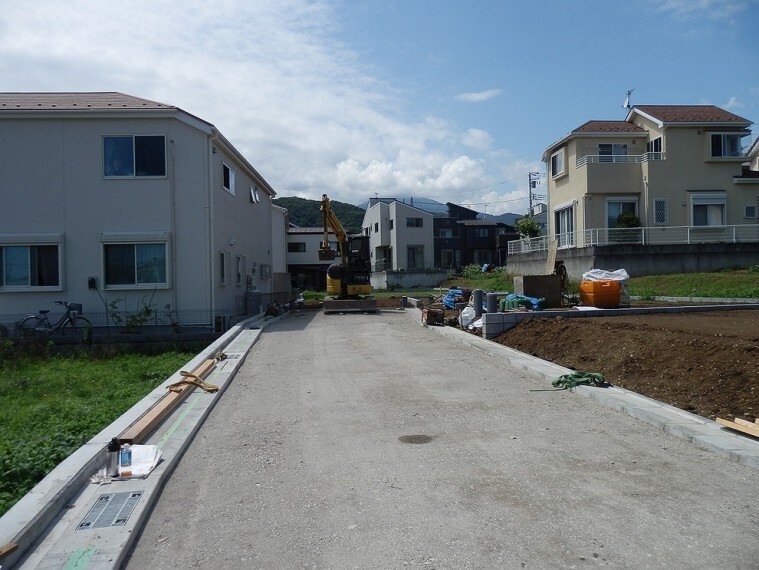 現況写真 周辺は第一種低層住居専用地域の閑静な住宅街です。