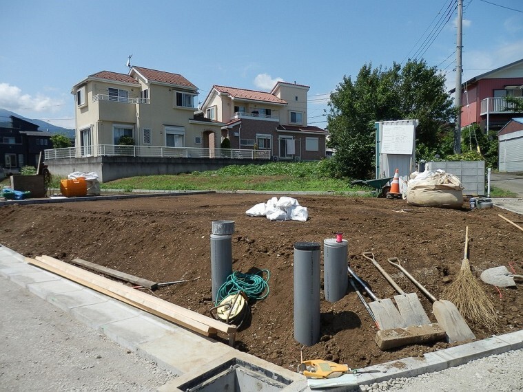 現況写真 更地でのお引渡しとなり建物建築もスムーズにスタート可能です。