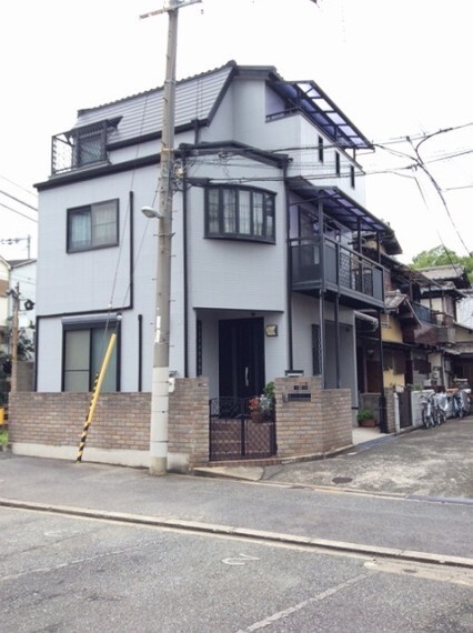 外観写真 角地住居