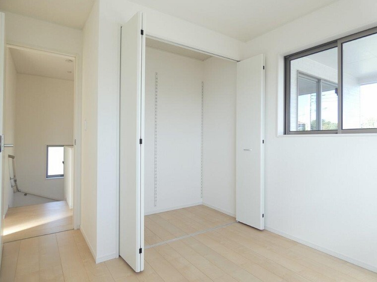 収納 各居室に収納があるため、お部屋がスッキリ広くお使え頂けます!