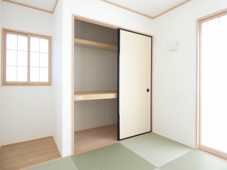 和室 障子からもれる優しい日差しはお子様のお昼寝にもぴったりですね