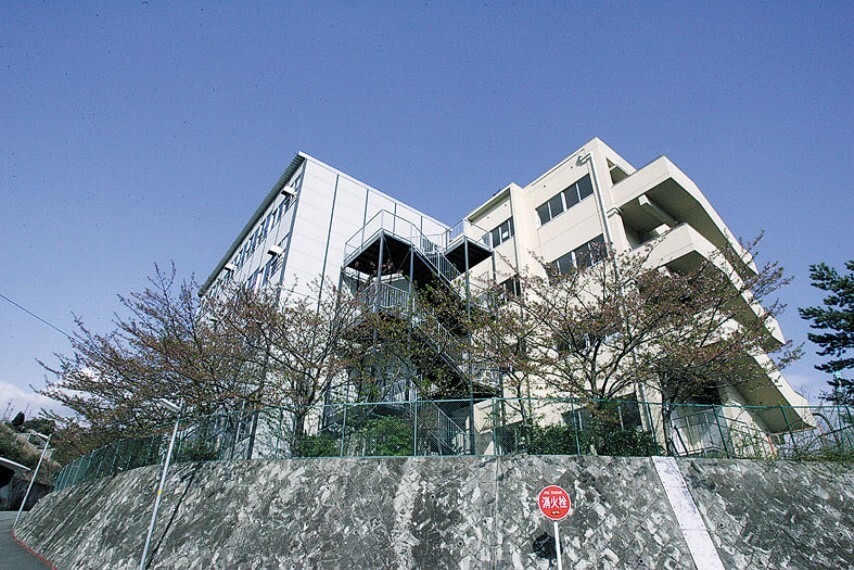 小学校 【小学校】宝塚市立長尾小学校まで943m