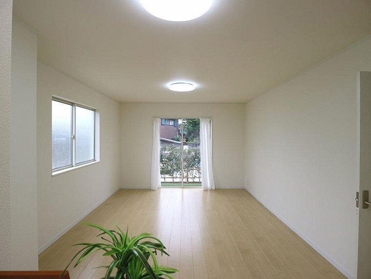 居間・リビング ~living room~ 休日はお陽さまの光をたっぷりととりこめるぽかぽかリビングで過ごしませんか?