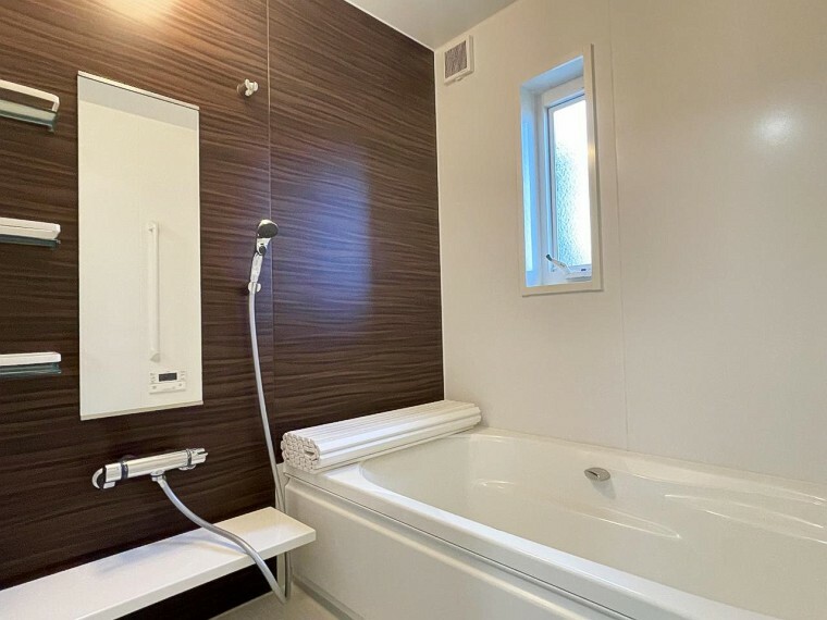 浴室 319号地　ウッド調の浴室は高級感のある空間になります（2022年1月撮影）