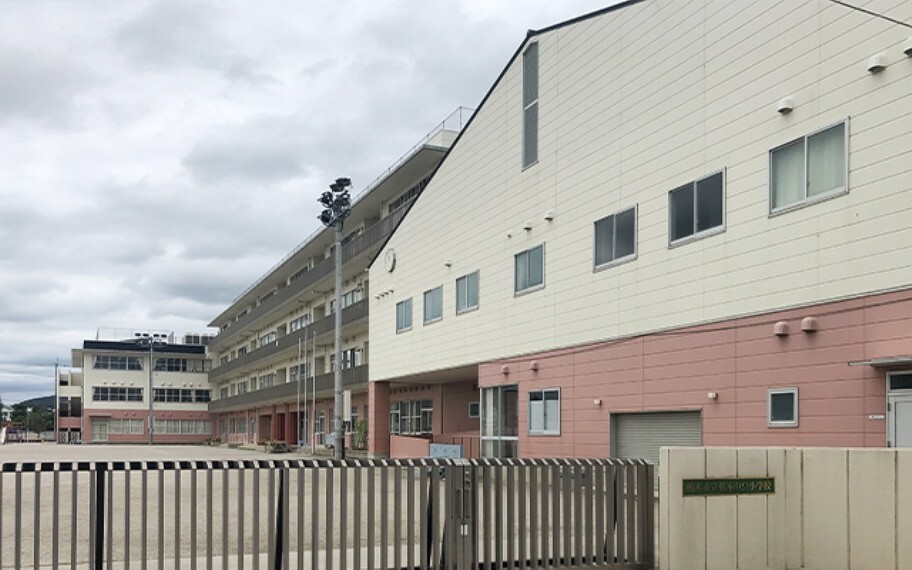 栃木中央小学校