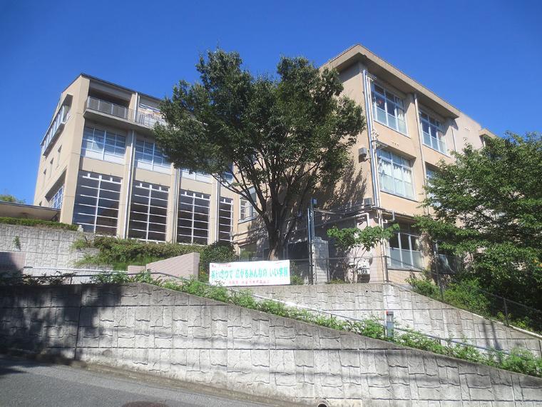 中学校 西宮市立上ケ原中学校まで1401m 徒歩18分