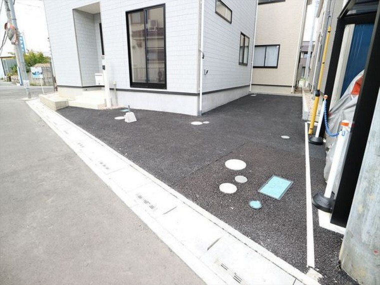 駐車場 カースペース2台分あり。