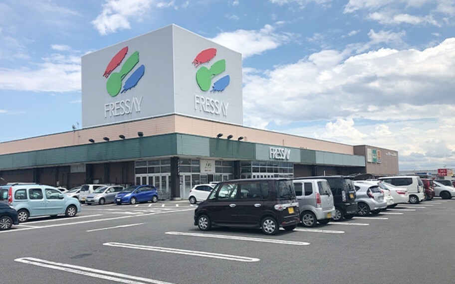 フレッセイ大利根店