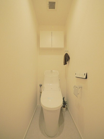 トイレ 便利なウォシュレット付きのトイレです