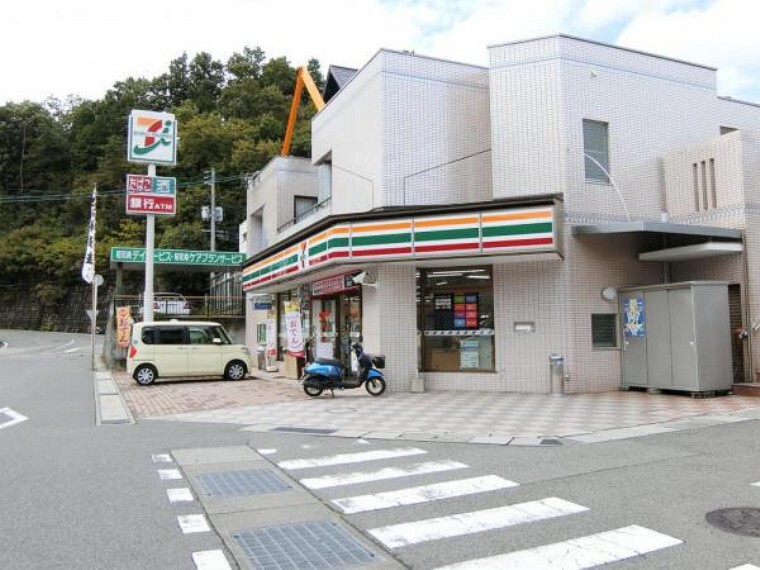 コンビニ セブンイレブン 呉市焼山店