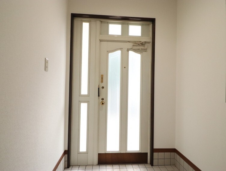 玄関 高級感あふれる美しい玄関がご家族を優しく迎えます。