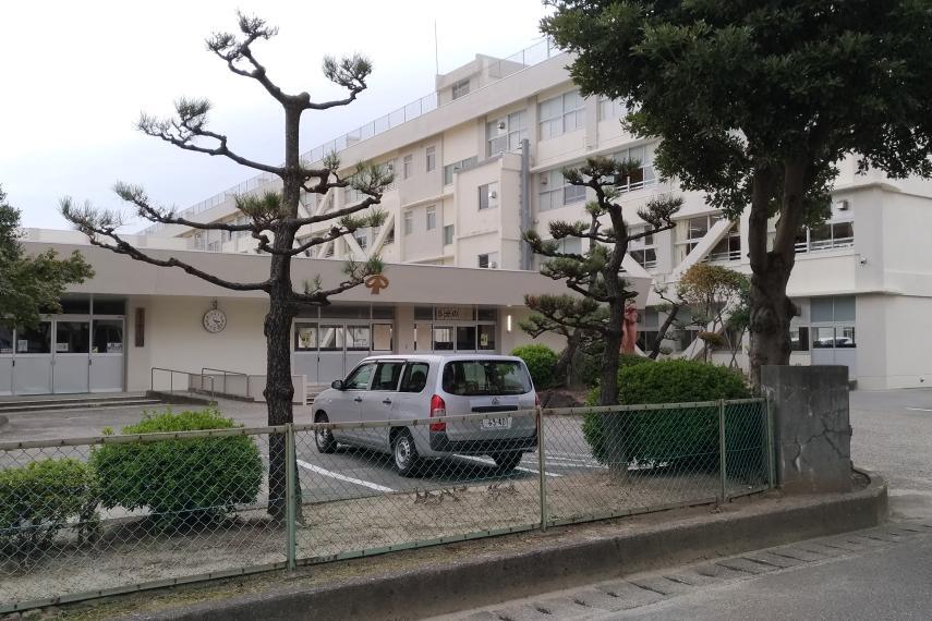 中学校 木戸中学校