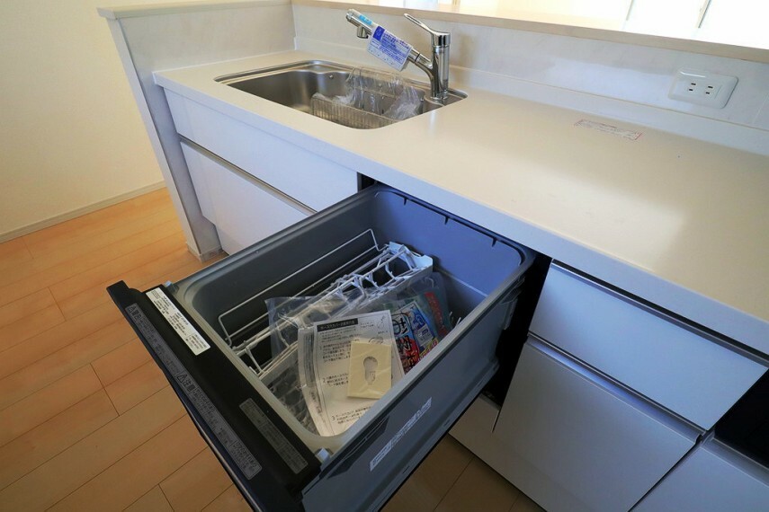 同仕様写真（内観） 食器洗浄乾燥機　同仕様 キッチンには嬉しい食洗機付き　 家事がはかどりそうです　