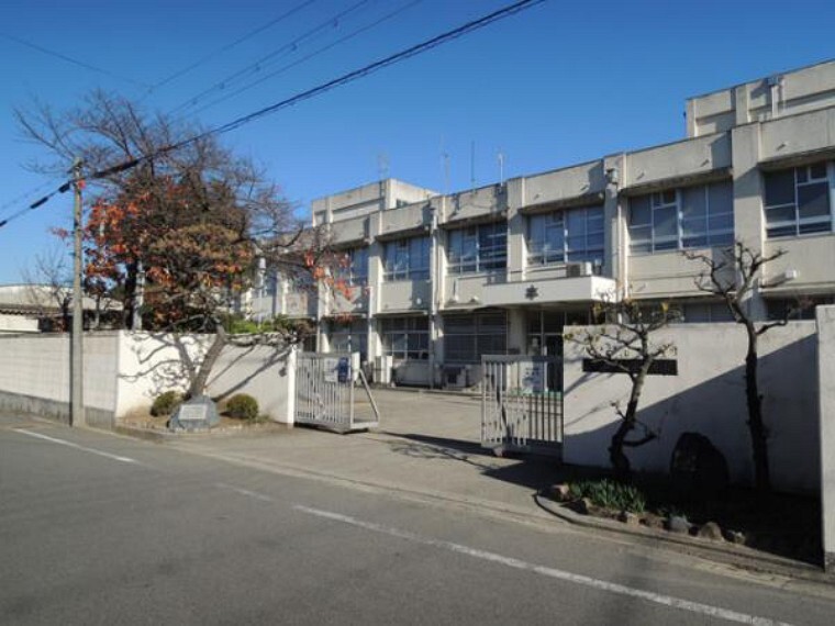 中学校 登美丘中学校