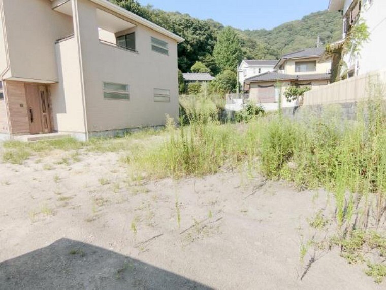 駐車場 駐車スペースも広くご家族やお友達が遊びに来ても安心です。